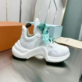 Picture of Louis Vuitton Shoes _SKULVsz35-41517724.5cmmnf0309